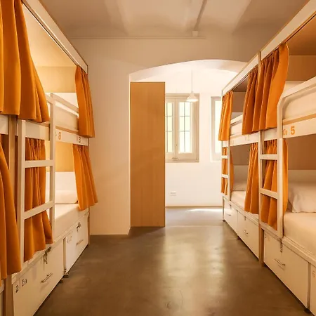 Albergue The Loft House