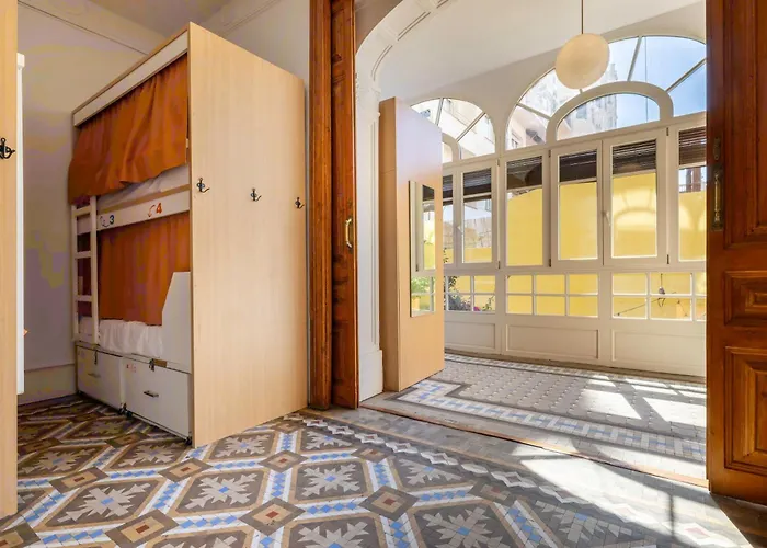 Hostel The Loft House *