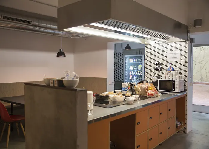 بيت شباب The Loft House *